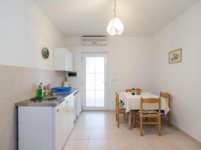 Boguvila - Two-bedroom Basic With Terrace A1 - St Lägenhet Supetar