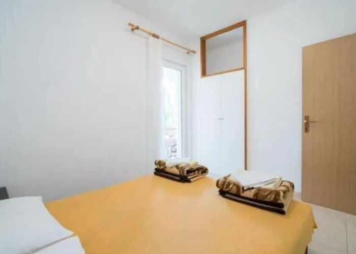 Boguvila - Two-bedroom Basic With Terrace A1 - St Lägenhet Supetar
