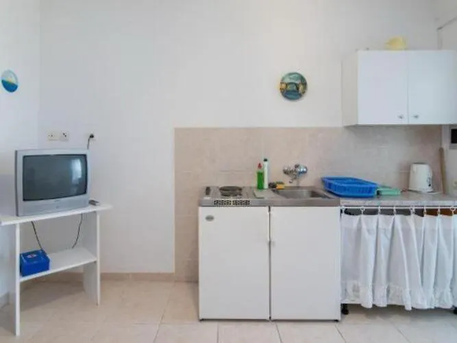 Boguvila - Two-bedroom Basic With Terrace A1 - St Apartman *